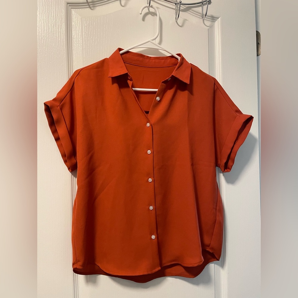 GU button down blouse S